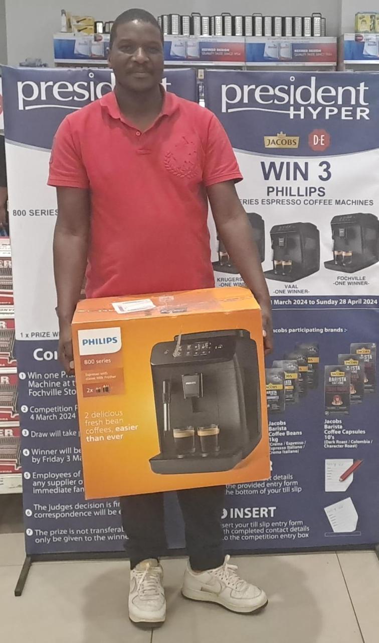 winner of the Phillips 800 Series Espresso Coffee Machine at the President Hyper Fochville store