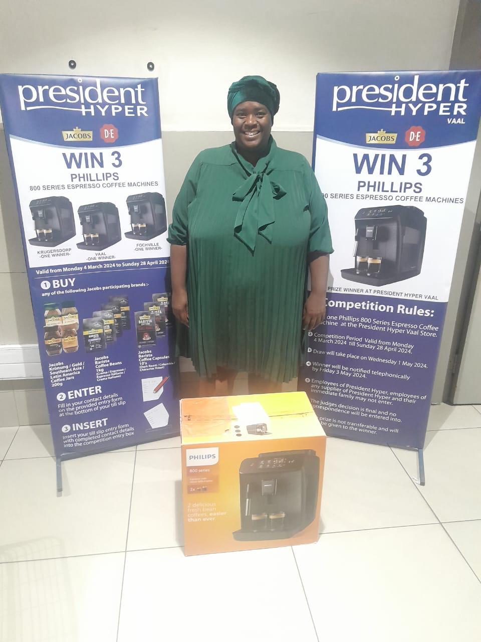 winner of the Phillips 800 Series Espresso Coffee Machine at the President Hyper Fochville store